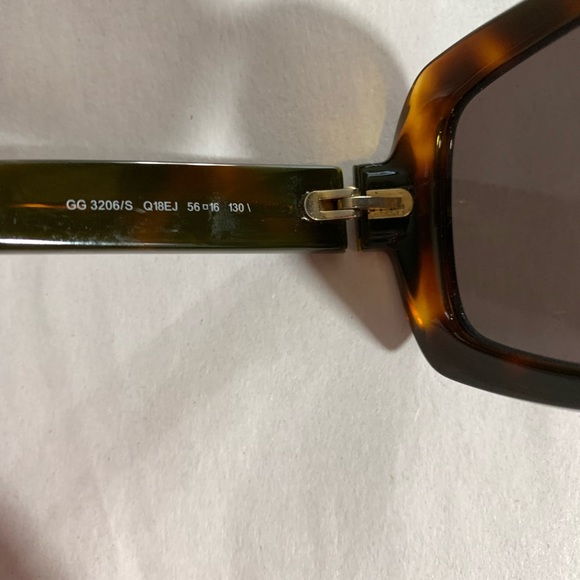 GUCCI tortoiseshell GUCCISSIMA sunglasses w/case main image 8